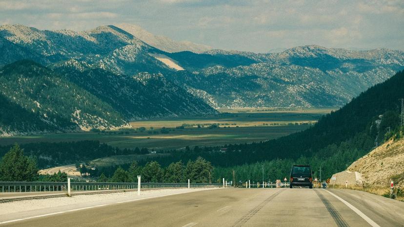 Distance-based vehicle fees face resistance as US states look beyond fuel taxes